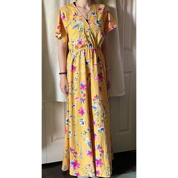 NWT Yellow Floral Maxi Dress - Picture 2 of 6